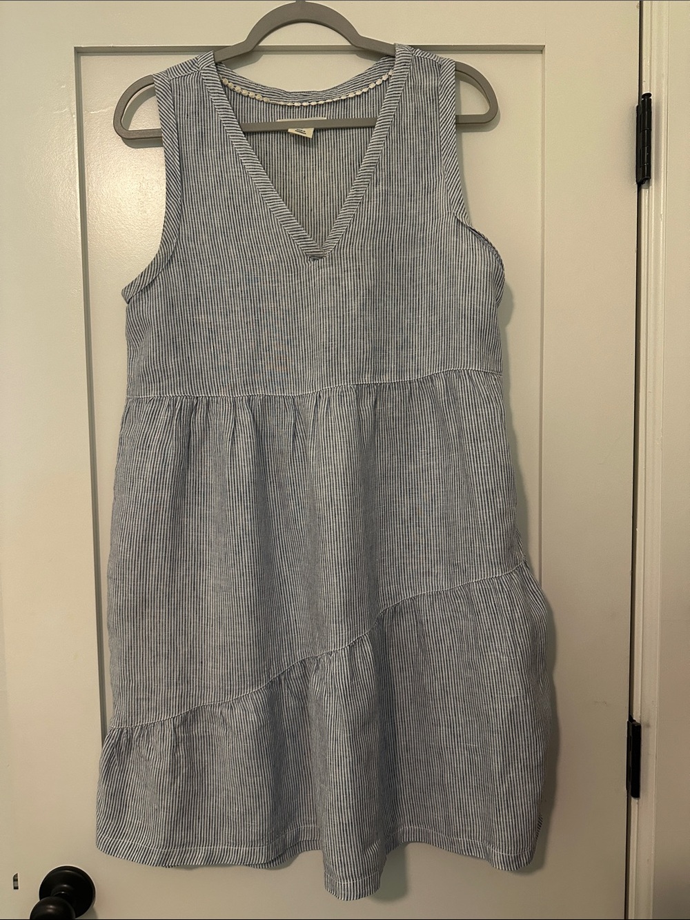 Lucky Brand 100% linen Navy and White Striped Sleeveless Dress size M